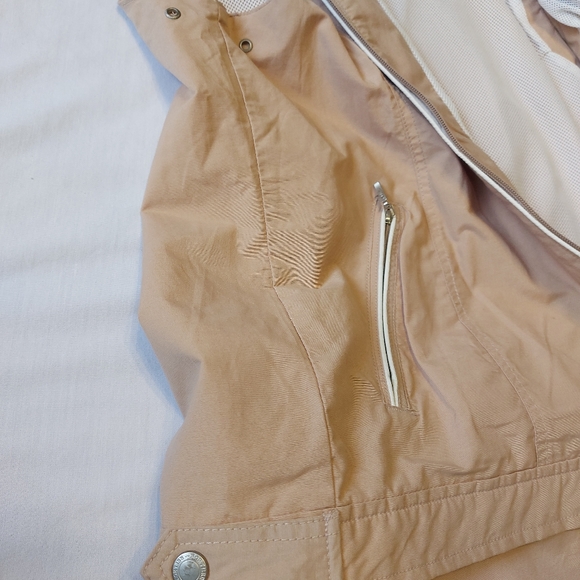 Northern Reflections Tan Vestest (L) & Pants (m) - Picture 6 of 14